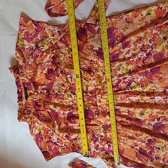 [EUC] Apt. 9 Blouse, Autumn Watercolors - Silky, Beautiful Top w/ Ruffles -Large - Picture 8 of 16